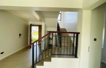 LUXURY 5-BEDROOM ALL EN-SUITE TOWNHOUSE TO LET | NEW RUNDA, OFF KIAMBU ROAD