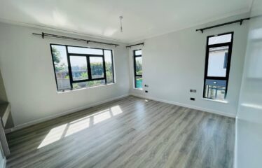 LUXURY 5-BEDROOM ALL EN-SUITE TOWNHOUSE TO LET | NEW RUNDA, OFF KIAMBU ROAD