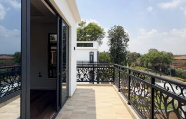 LUXURY 5 BEDROOM VILLA FOR RENT IN LAVINGTON NAIROBI WITH PRIVATE POOL & ROOFTOP TERRACE .