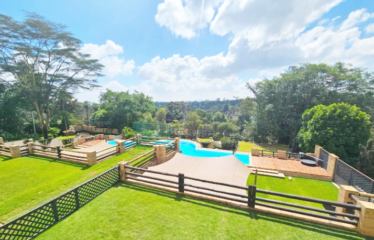 LUXURY 9 BEDROOM VILLA FOR SALE IN LAVINGTON NAIROBI ON 0.8 ACRE WITH SWIMMING POOL.
