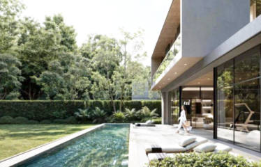 LUXURY 5 BEDROOM HOUSE FOR SALE IN KAREN NAIROBI ON 0.5 ACRE WITH PRIVATE POOL.