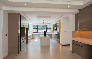 LUXURY 5 BEDROOM MANSION FOR SALE IN KAREN NAIROBI – ALL ENSUITE, 1,000 SQM ON HALF ACRE .