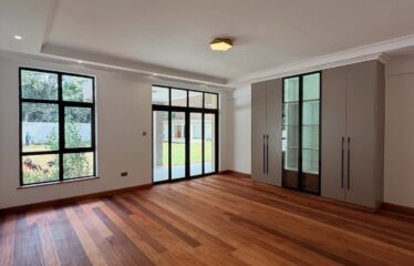 LUXURY 5 BEDROOM MANSION FOR SALE IN KAREN NAIROBI – ALL ENSUITE, 1,000 SQM ON HALF ACRE .