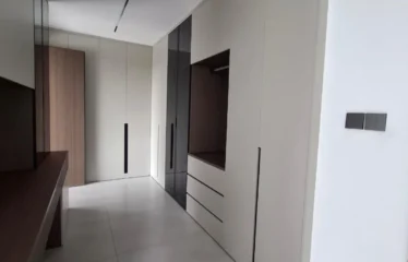 5 BEDROOM LUXURY VILLA FOR SALE IN LAVINGTON NAIROBI – PRIVATE ELEVATOR, ROOFTOP TERRACE .