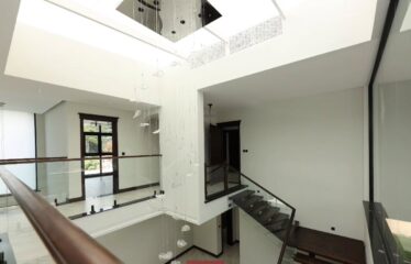 Ambassadorial Luxury 6-Bedroom Villa for Rent in Nyari | Private Pool, Smart Home.
