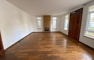 5 Bedroom Townhouse + DSQ for Sale in Lavington.