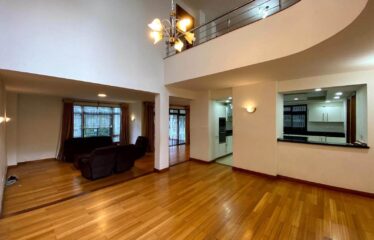 Luxury 5-Bedroom Villa with SQ & Private Garden for Rent in Spring Valley, Westlands