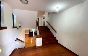 Luxury 5-Bedroom Villa with SQ & Private Garden for Rent in Spring Valley, Westlands