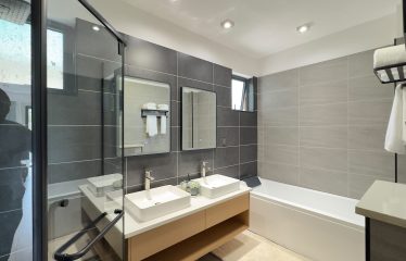 Luxury 5 Bedroom Apartments plus Dsq for Sale in Kilimani, Nairobi.