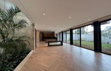 Luxury 5-Bedroom Villa for Rent in Kyuna, Nairobi.