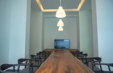 Modern 2-Bedroom Fully Furnished Luxury Apartment for Rent in Kilimani, Nairobi.
