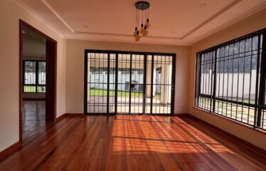 Luxury 5-Bedroom All En-Suite Villa with 2 SQs & Private Swimming Pool for Rent in Loresho