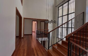 Luxury 5-Bedroom All En-Suite Villa with 2 SQs & Private Swimming Pool for Rent in Loresho