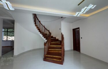 Executive 5-Bedroom Luxury Villa + DSQ for Sale in Karen, Nairobi.