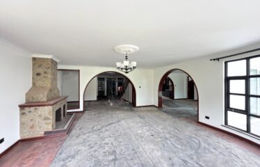 5-Bedroom House on 1 Acre for Rent – Ridgeways, Nairobi.