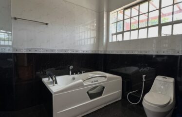 Executive 6-Bedroom Luxury Residence to Let in Nyari Estate, Nairobi