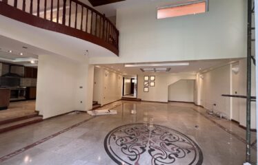 Exclusive 5-Bedroom Villa with Private Pool For Rent  in Lavington.